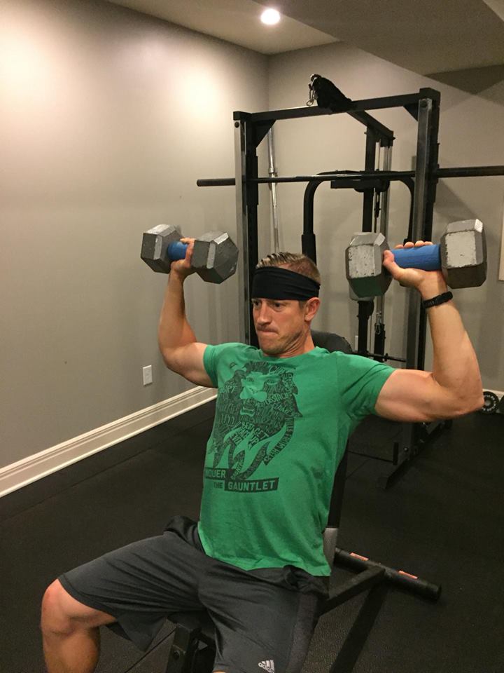 Conquer The Gauntlet Pro Team member Lucas Pfannenstiel uses Fat Gripz to turn even shoulder press into an exercise that improves grip strength. 