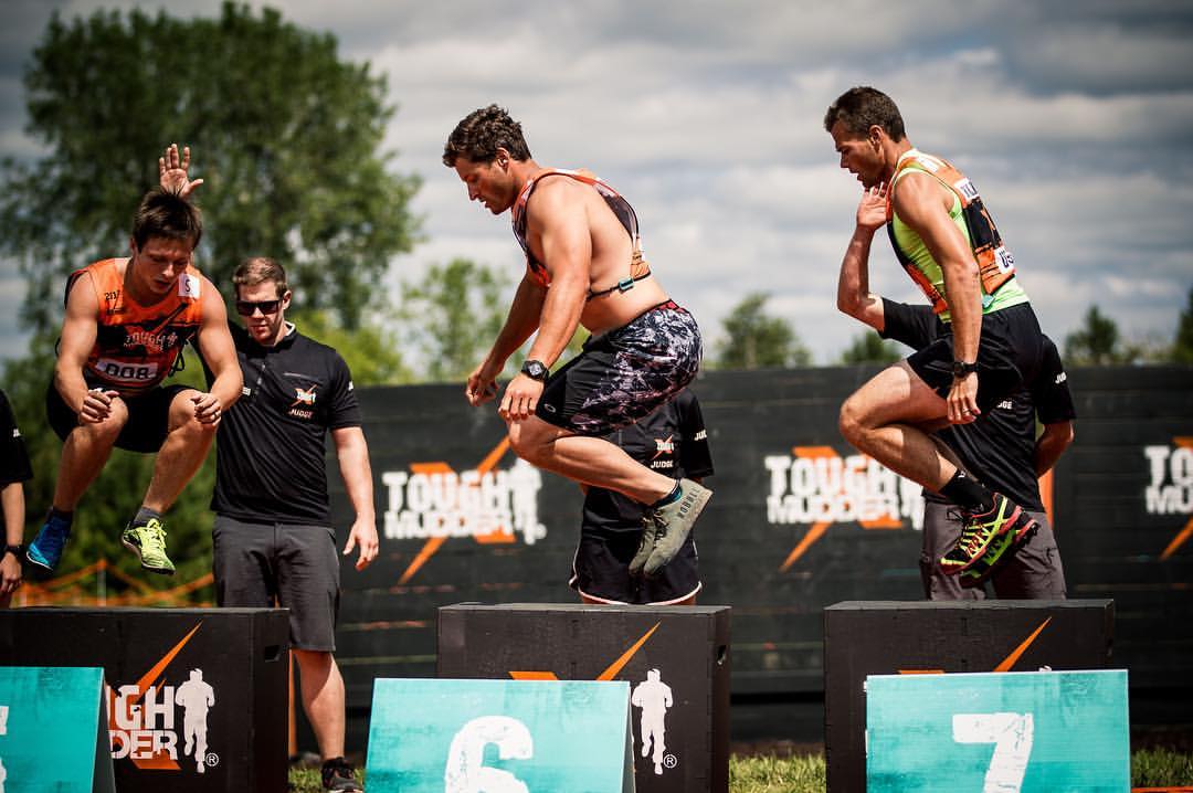 Complete with human fight public shake. OCR гонки с препятствиями. OCR тренировки. Obstacle course Race. Obstacle course Racing.